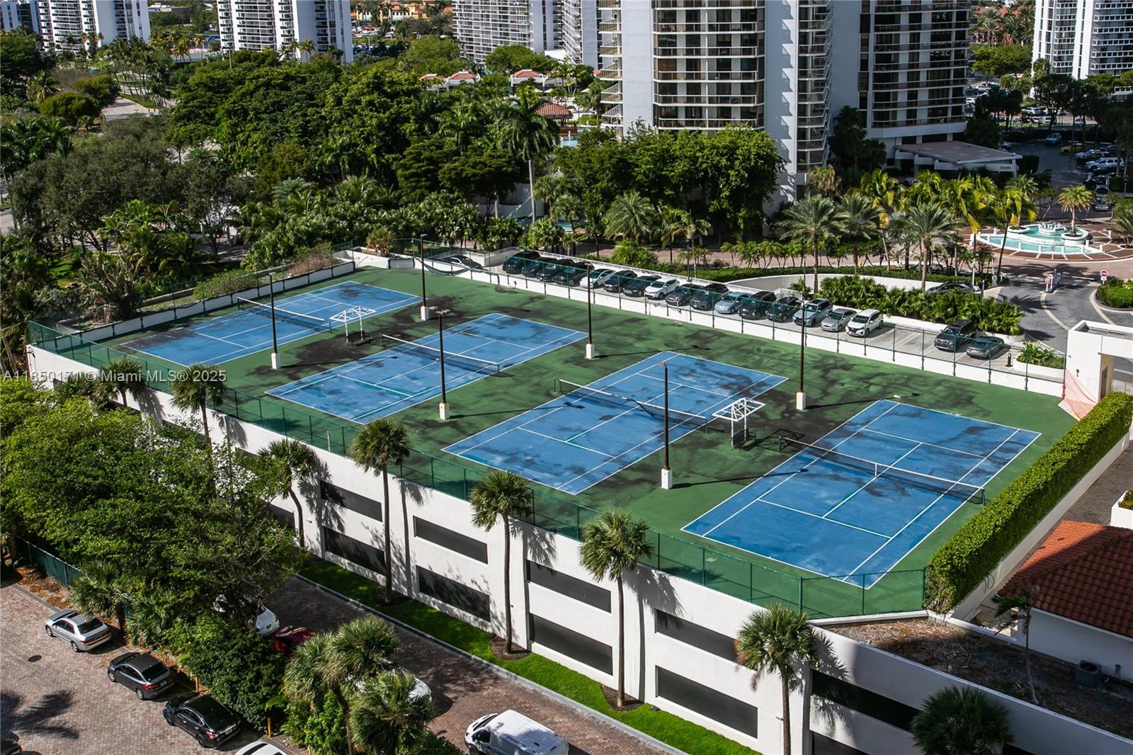 Photo of 20191 Country Club Dr  #1405, Aventura, Florida, 33180 - 