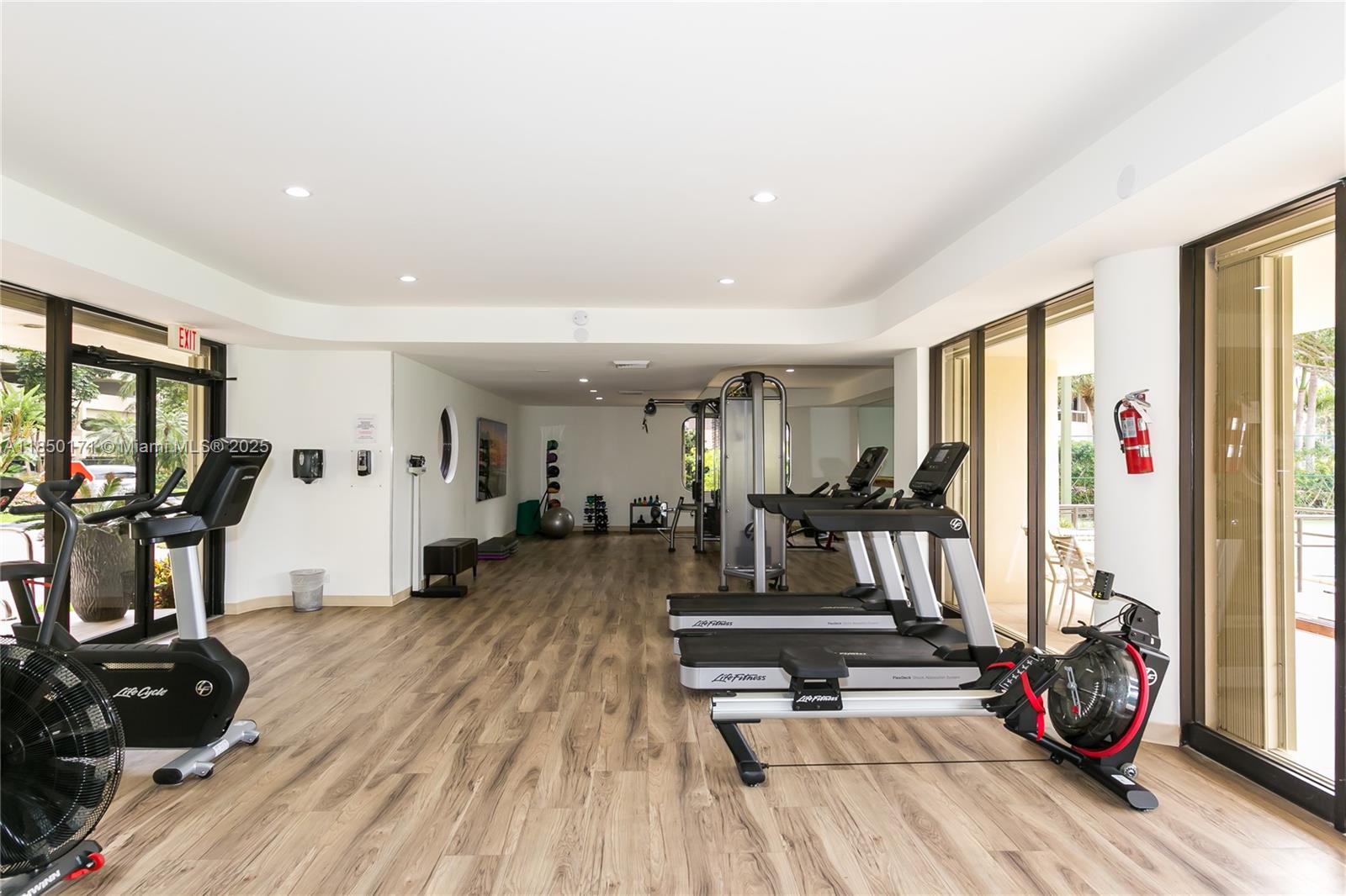 Photo of 20191 Country Club Dr  #1405, Aventura, Florida, 33180 - 