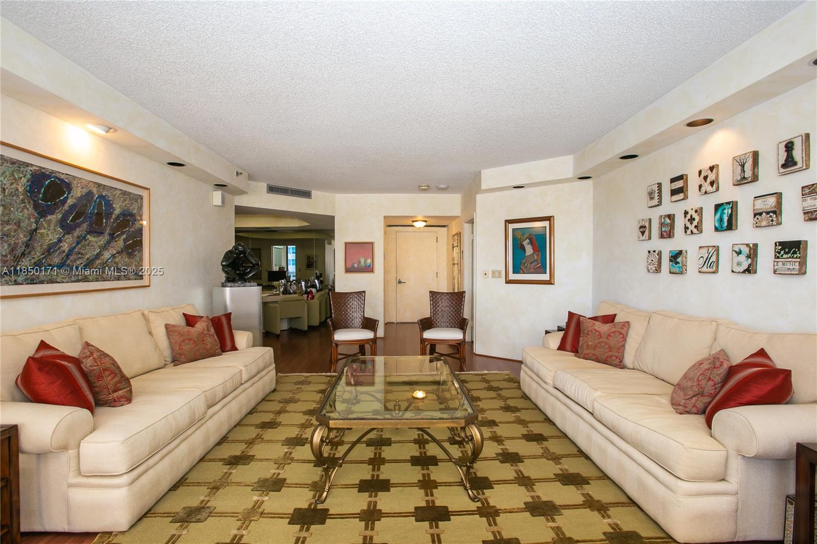 Photo of 20191 Country Club Dr  #1405, Aventura, Florida, 33180 - 