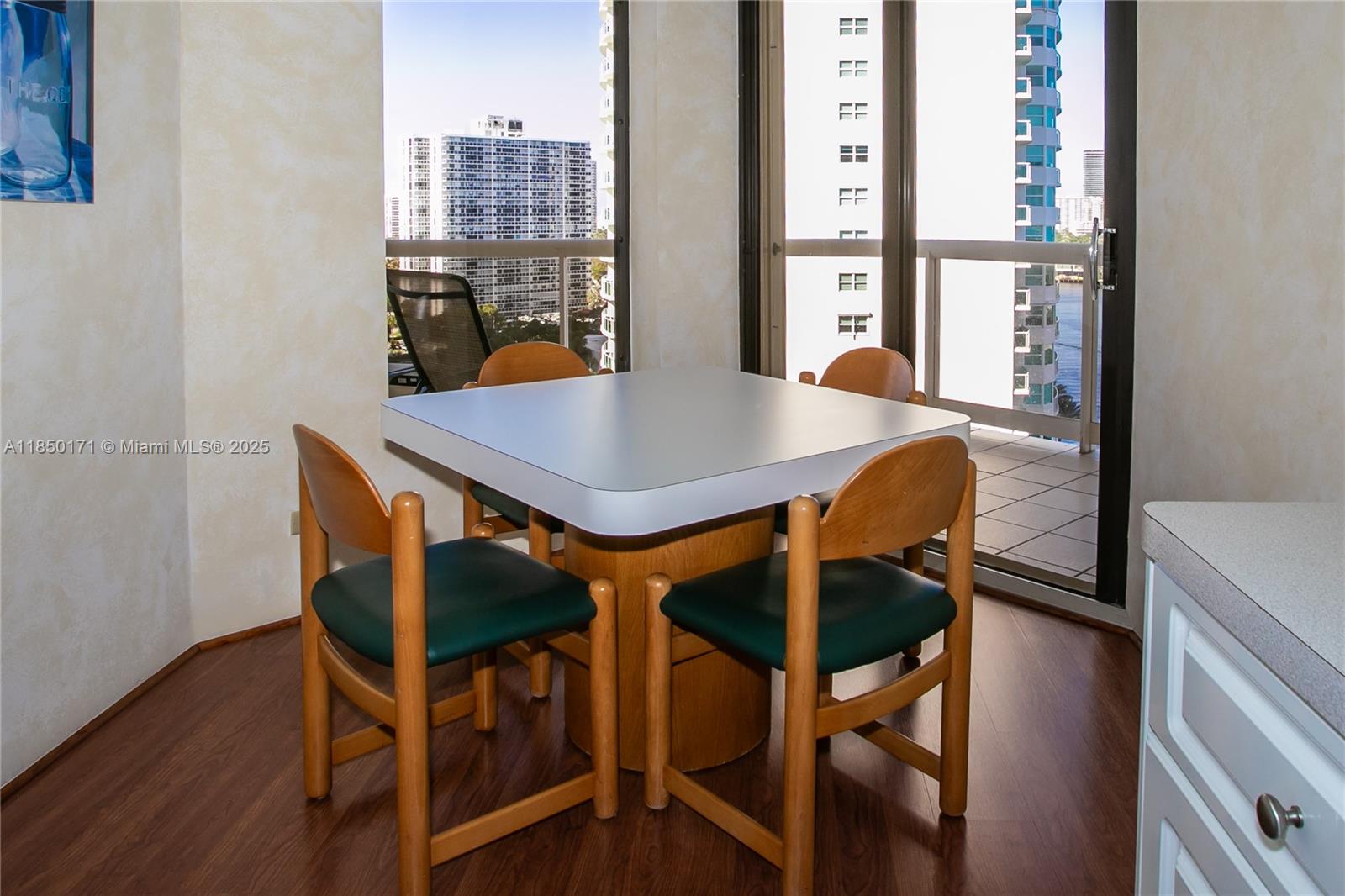 Photo of 20191 Country Club Dr  #1405, Aventura, Florida, 33180 - 