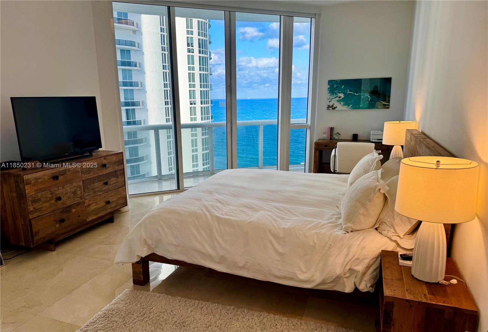 Ver detalles 1804 2 / 4 2327 sq. ft. $ 2025-07-31 0 foto