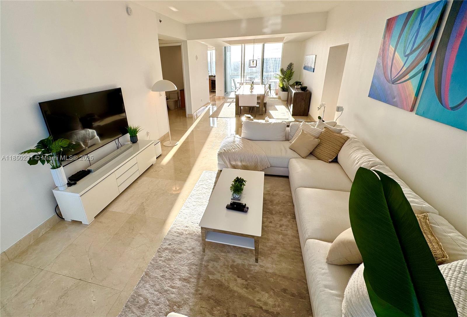 Ver detalles 1804 2 / 4 2327 sq. ft. $ 2025-07-31 0 foto