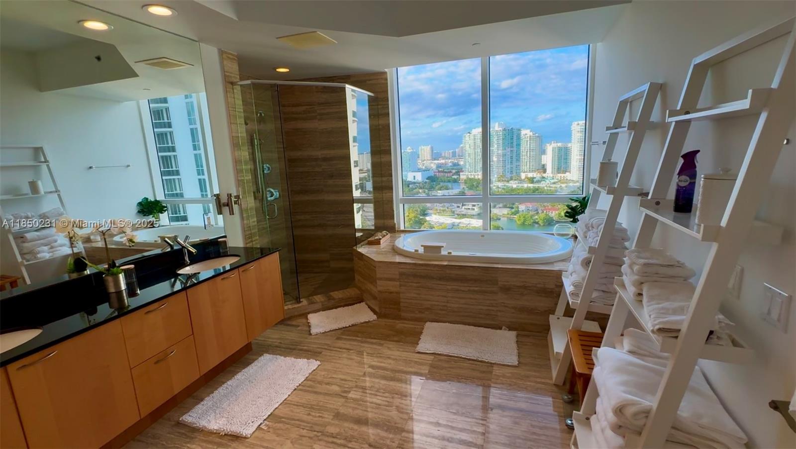 Ver detalles 1804 2 / 4 2327 sq. ft. $ 2025-07-31 0 foto