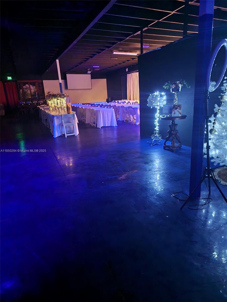 See details / sq. ft. $ 2025-07-31 0 Photo