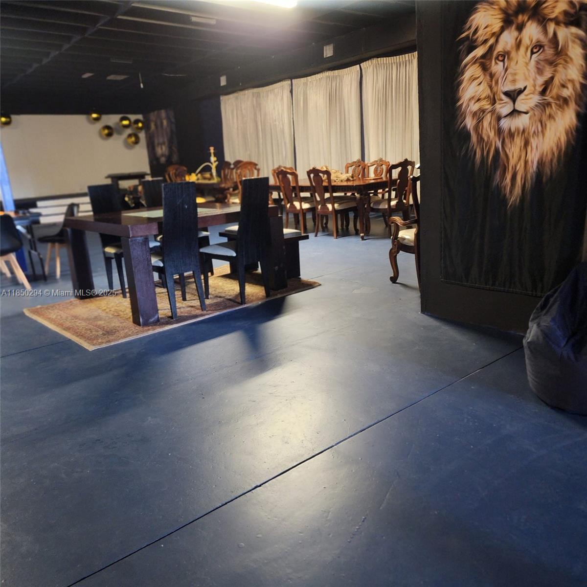 See details / sq. ft. $ 2025-07-31 0 Photo