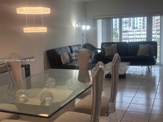 Ver detalles 509 1 / 2 762 sq. ft. $ 2025-07-31 0 foto