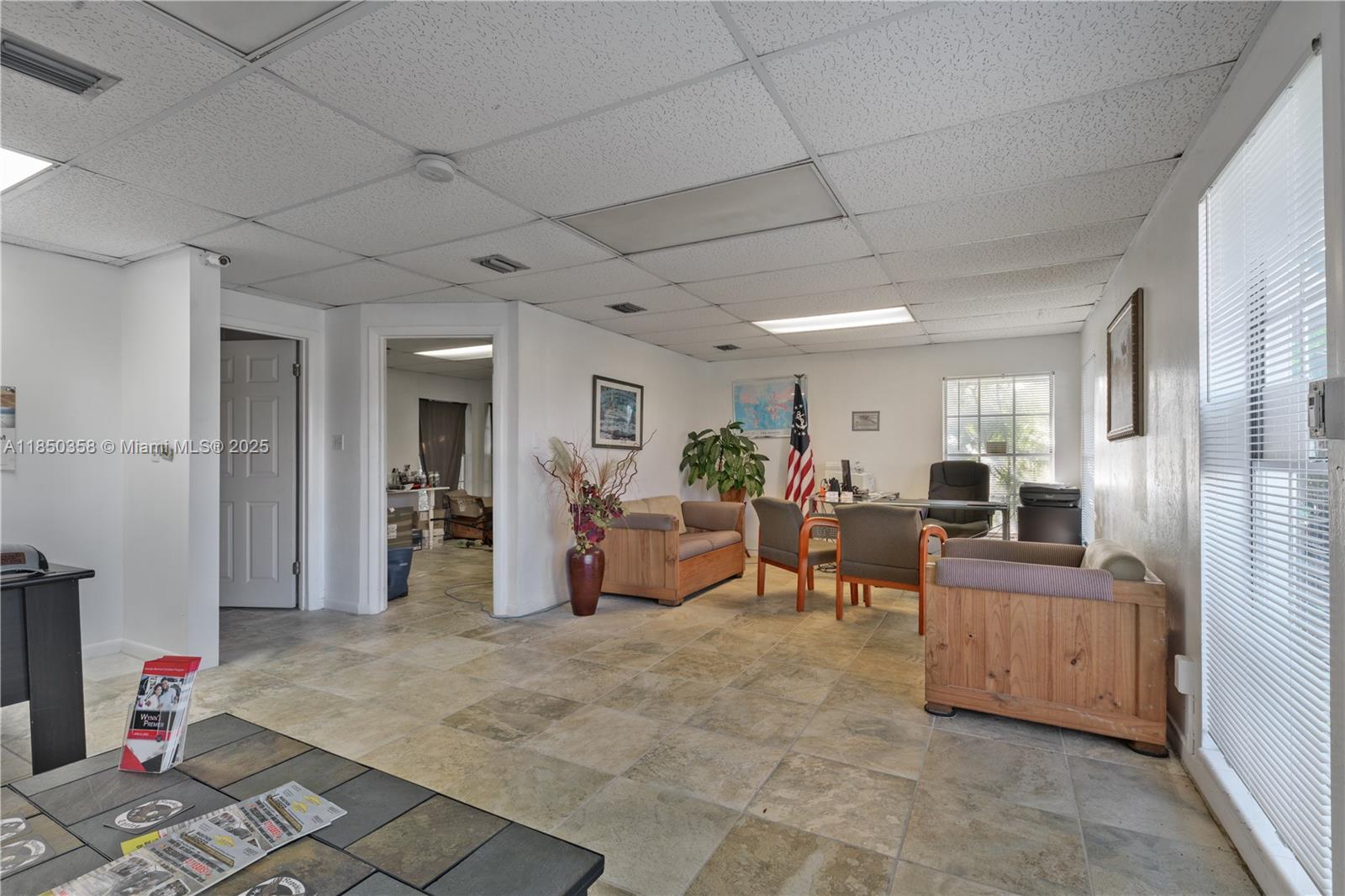   /   sq. ft. $ 2025-07-31 0 Photo