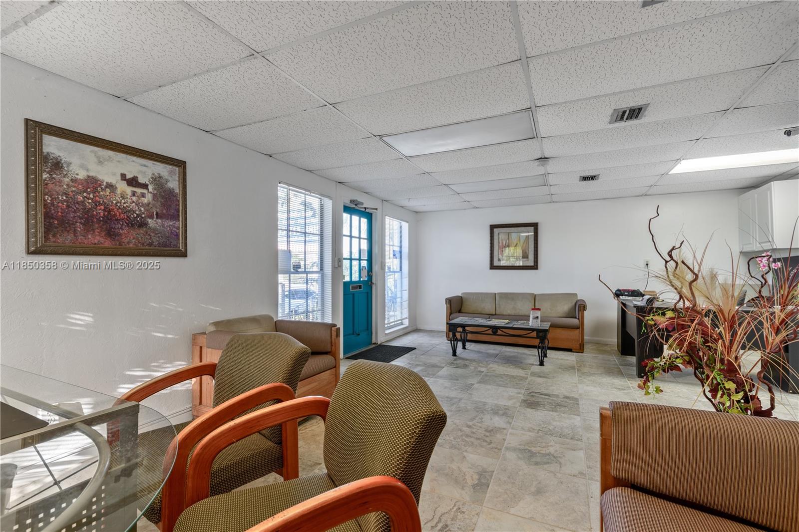   /   sq. ft. $ 2025-07-31 0 Photo