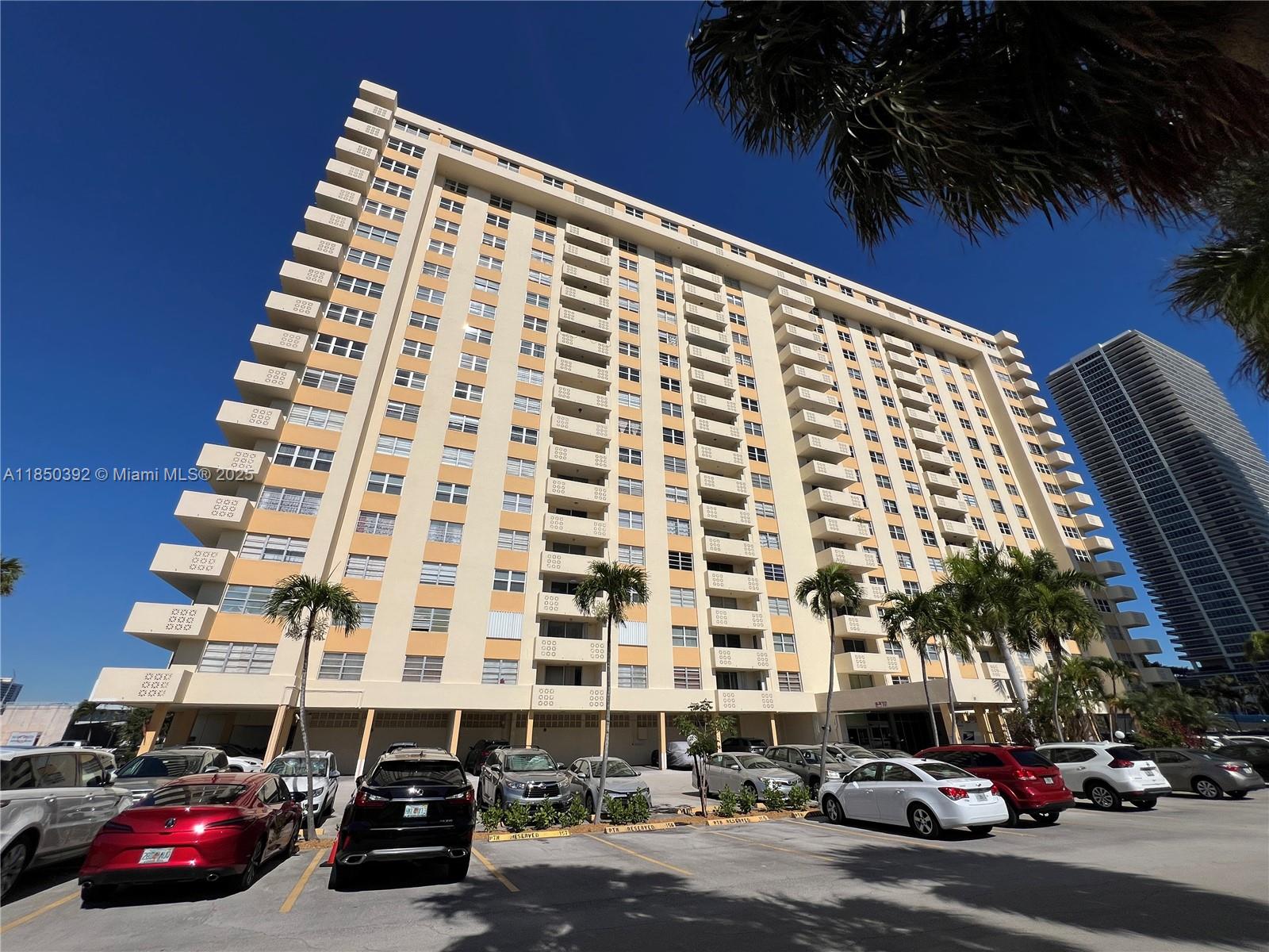 Photo of 1833 Ocean Dr  #1109, Hallandale Beach, Florida, 33009 - 