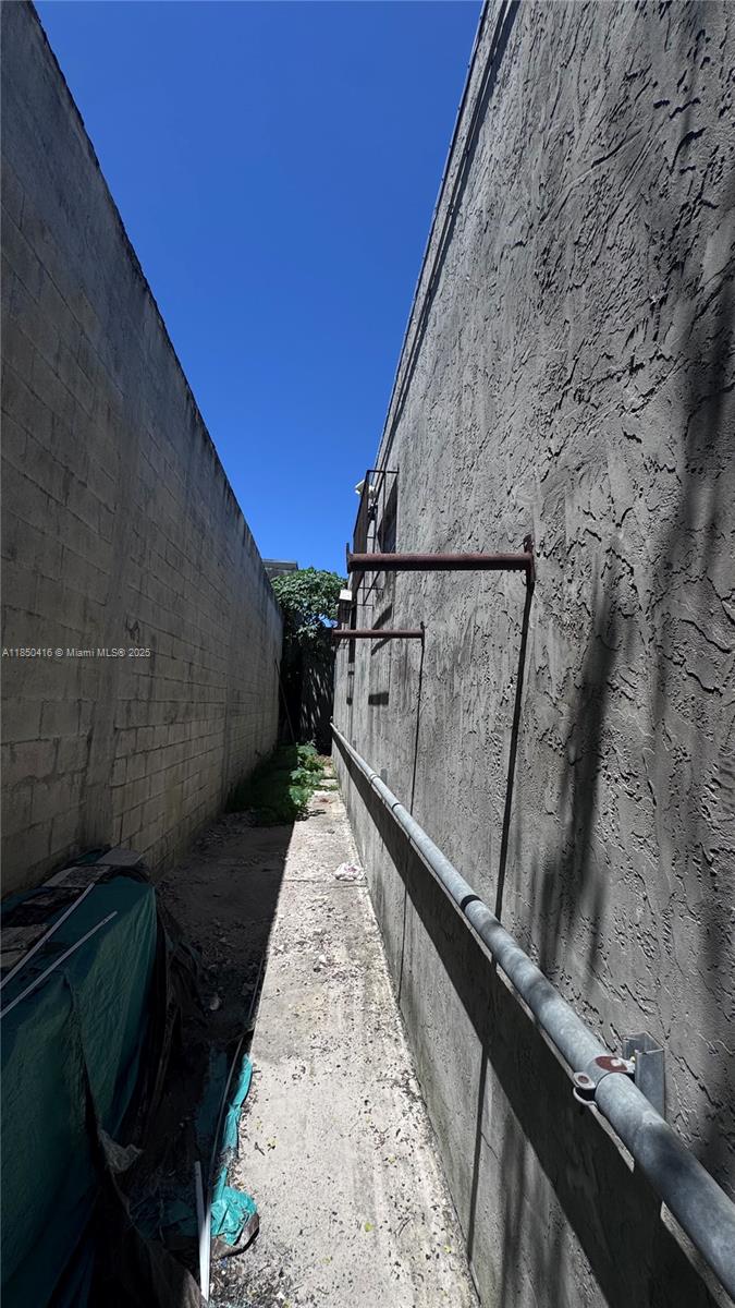 Подробнее / кв.футов $ 2025-07-31 0 Фото