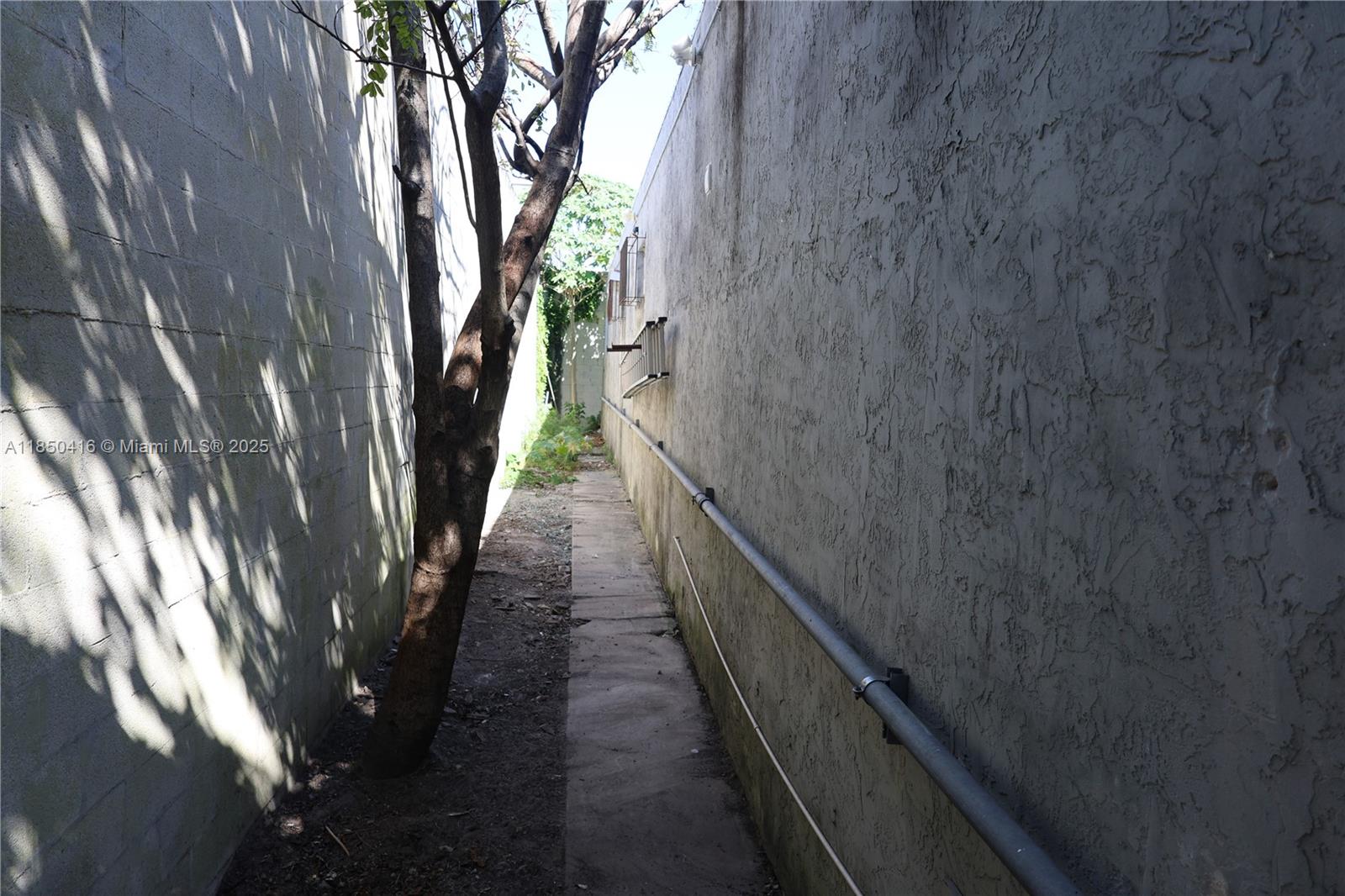 Подробнее / кв.футов $ 2025-07-31 0 Фото