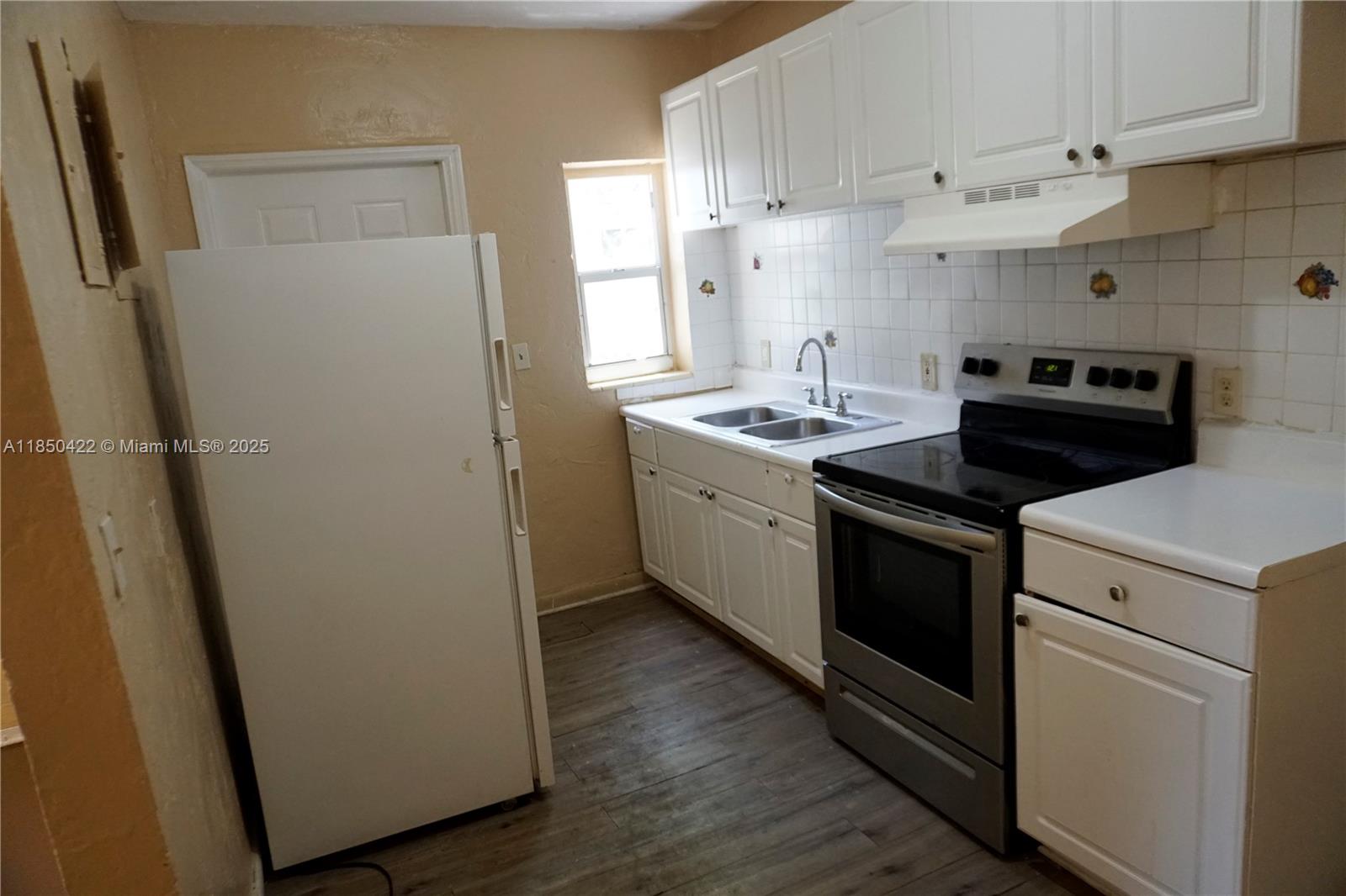 See details / 1273 sq. ft. $ 2025-07-31 0 Photo