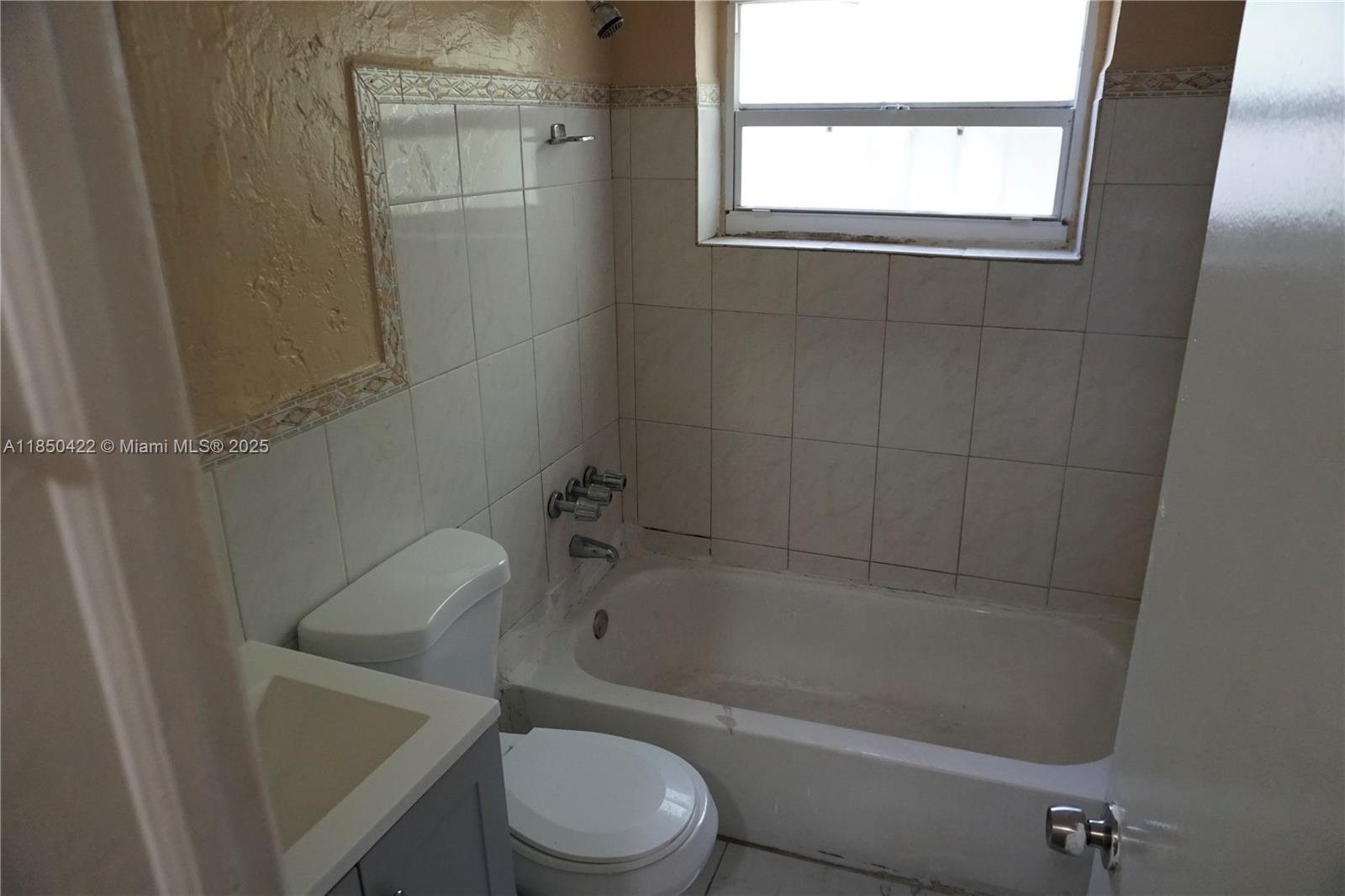 See details / 1273 sq. ft. $ 2025-07-31 0 Photo