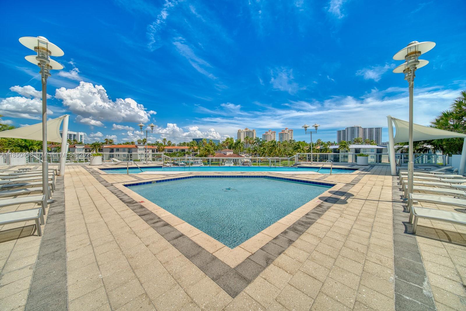 Photo of 3131 188th St  #2-1103, Aventura, Florida, 33180 - 