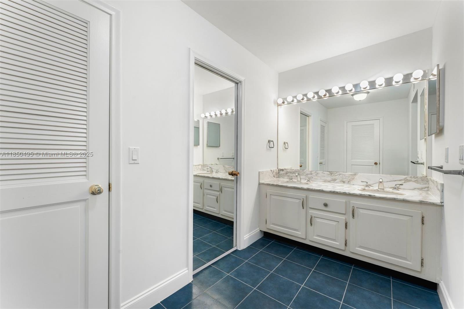 Photo of 9801 Collins Ave  #18H, Bal Harbour, Florida, 33154 - 