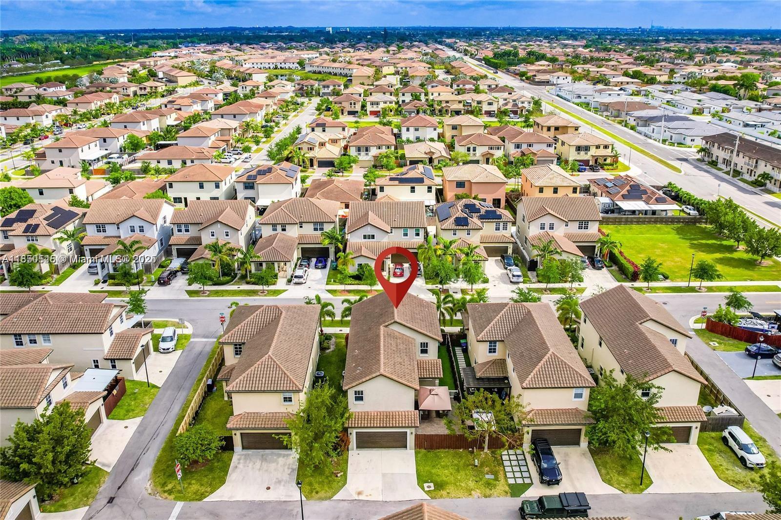 Ver detalles 11732 4 / 3 2556 sq. ft. $ 2025-08-13 0 foto
