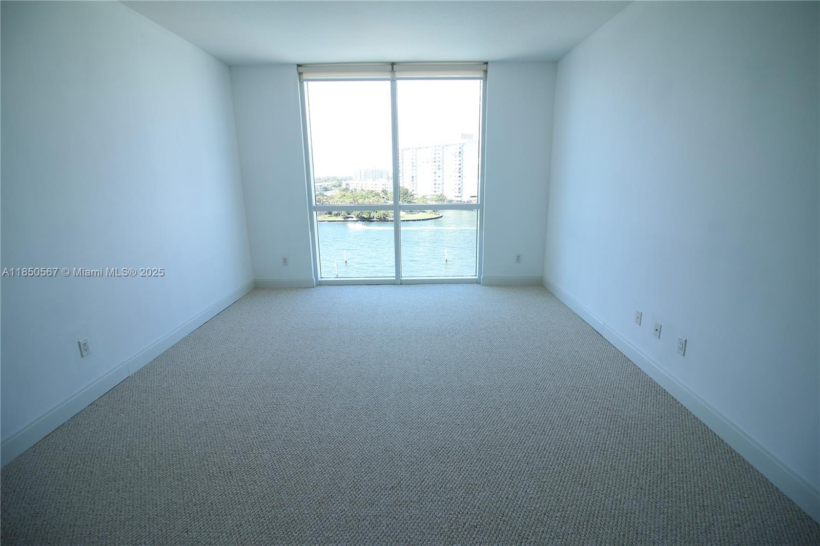 Photo of 1945 Ocean Dr  #707, Hallandale Beach, Florida, 33009 - 