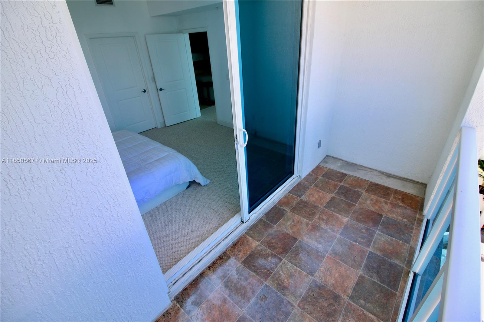 Photo of 1945 Ocean Dr  #707, Hallandale Beach, Florida, 33009 - 