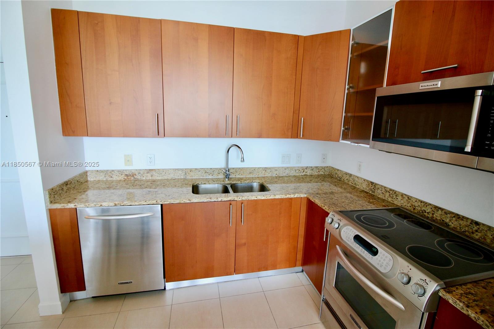 Photo of 1945 Ocean Dr #707, Hallandale Beach, Florida, 33009 -