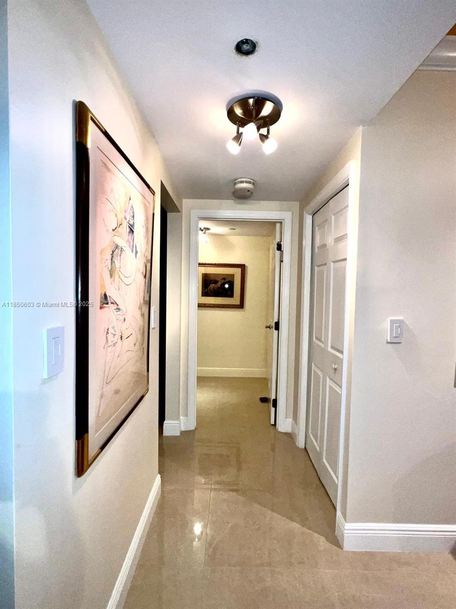 Photo of 20191 Country Club Dr  #2004, Aventura, Florida, 33180 - 