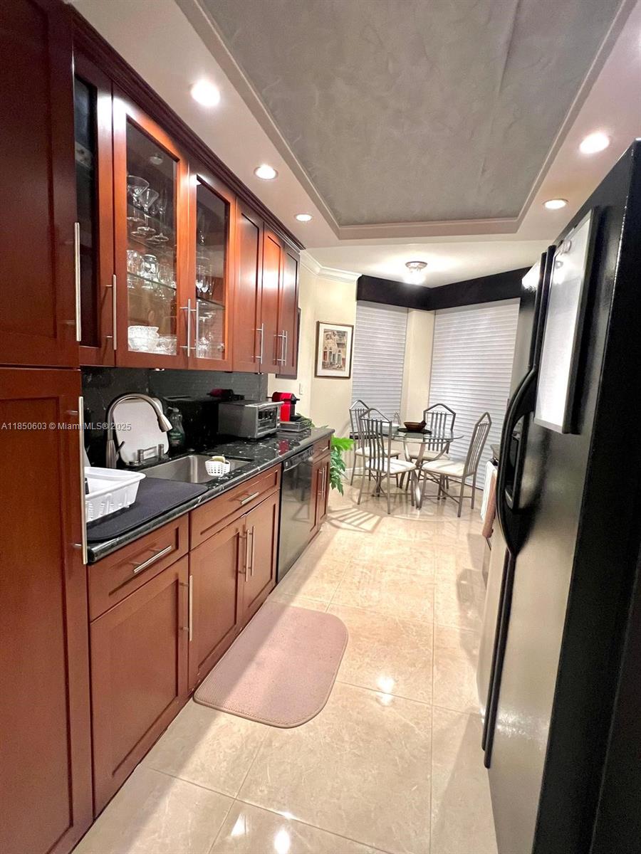 Photo of 20191 Country Club Dr  #2004, Aventura, Florida, 33180 - 