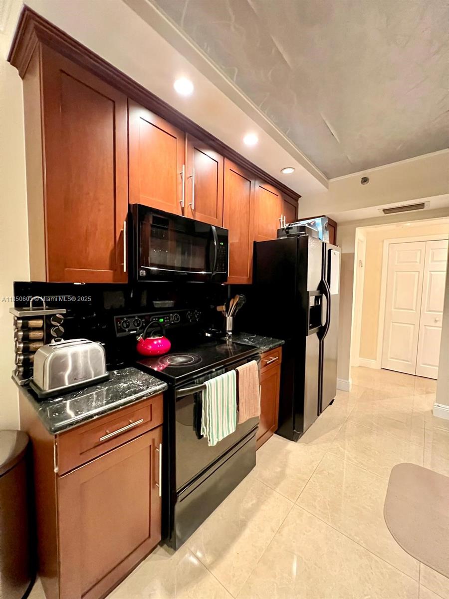 Photo of 20191 Country Club Dr  #2004, Aventura, Florida, 33180 - 
