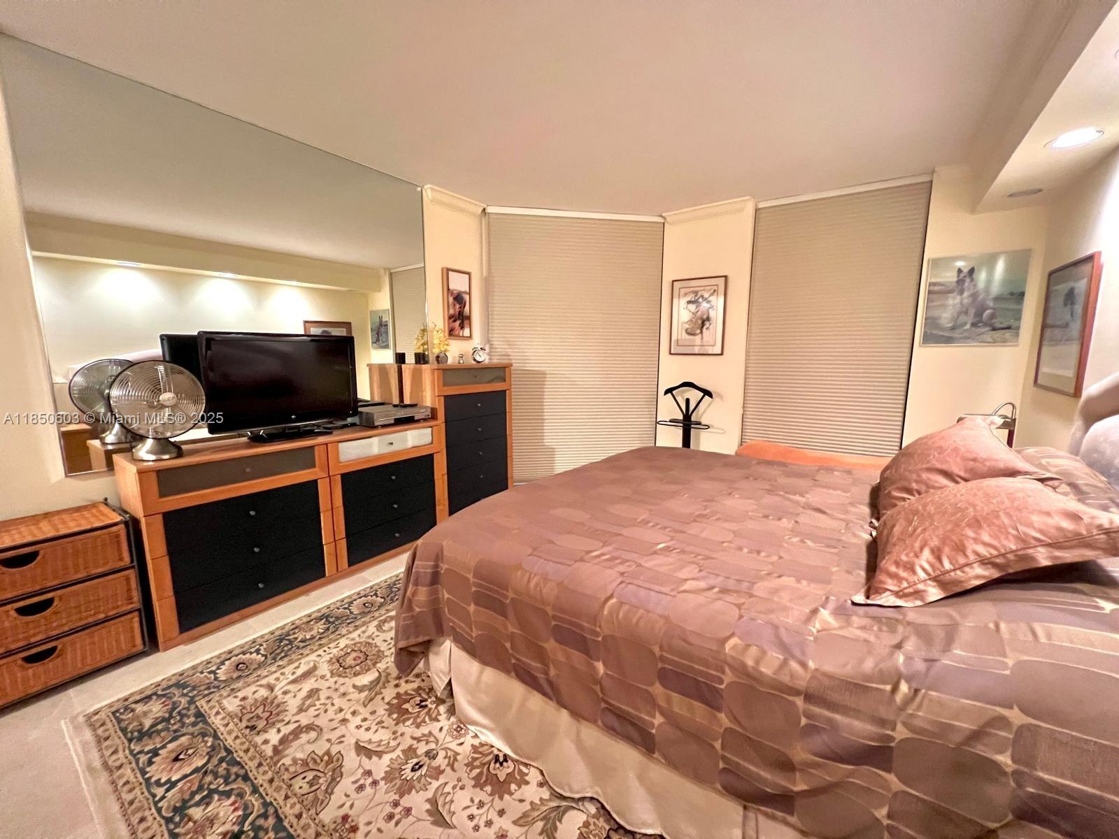 Photo of 20191 Country Club Dr  #2004, Aventura, Florida, 33180 - 
