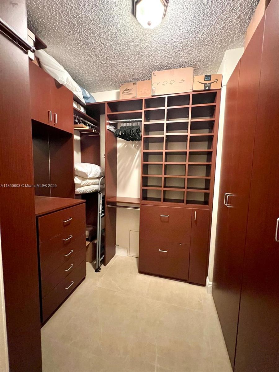 Photo of 20191 Country Club Dr  #2004, Aventura, Florida, 33180 - 