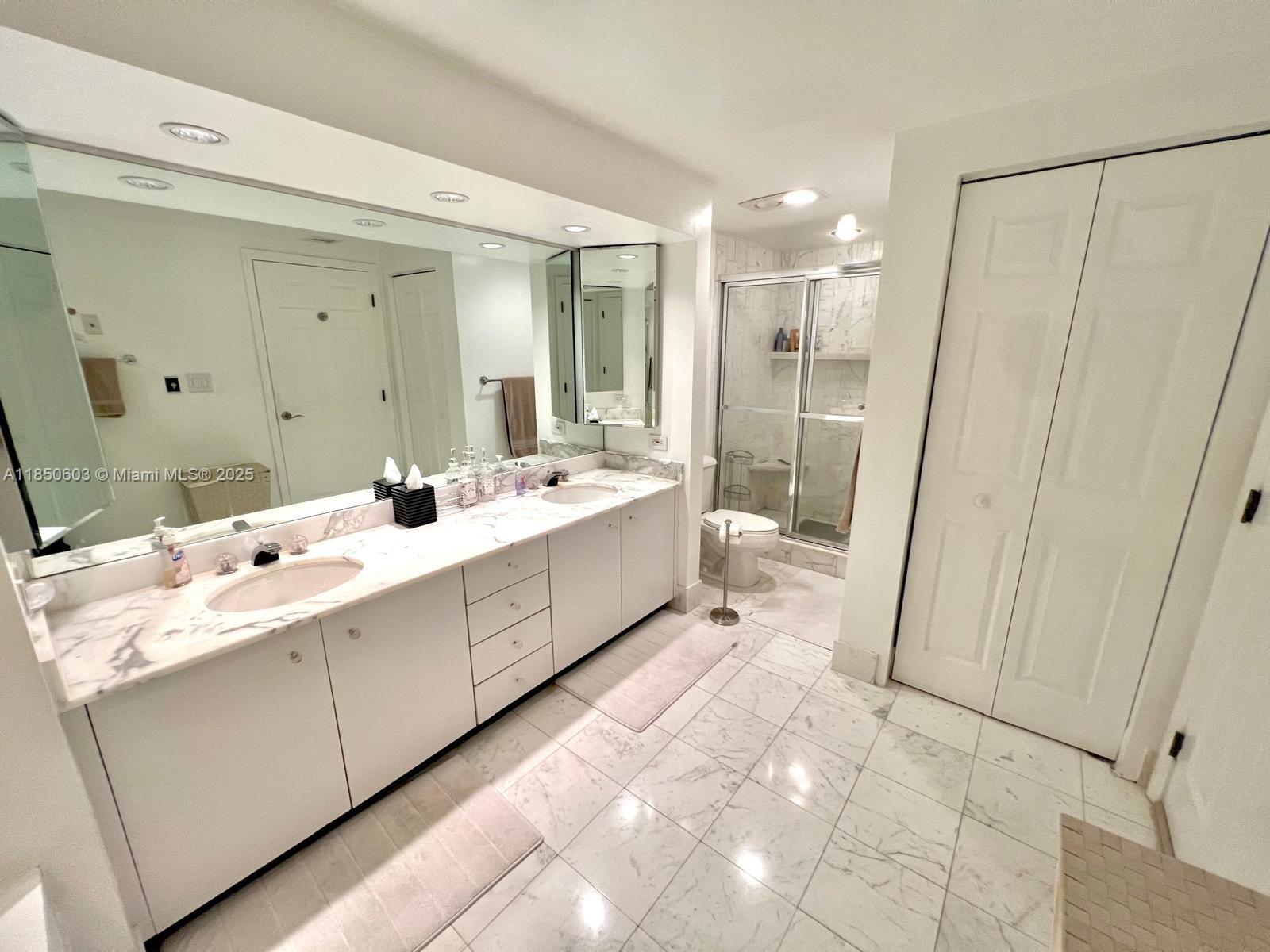 Photo of 20191 Country Club Dr  #2004, Aventura, Florida, 33180 - 
