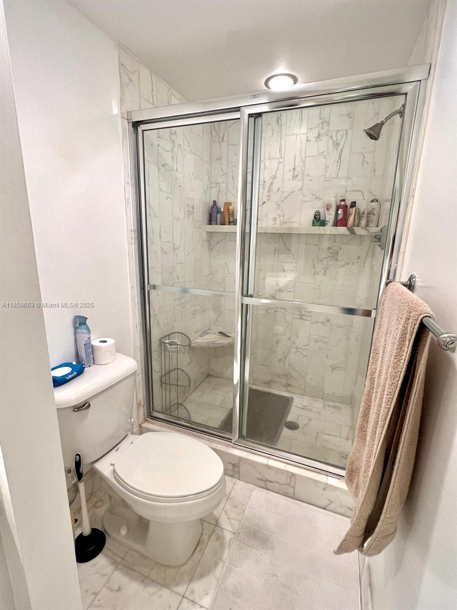 Photo of 20191 Country Club Dr  #2004, Aventura, Florida, 33180 - 