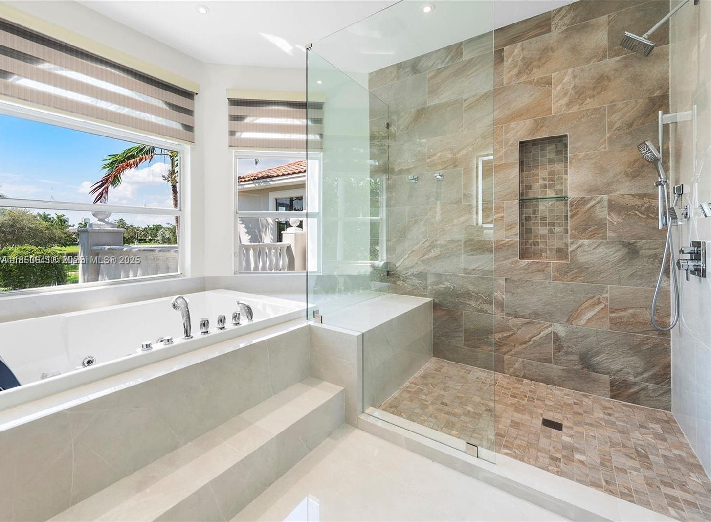 Photo of 1031 Harbor Ct  (1031), Hollywood, Florida, 33019 - 