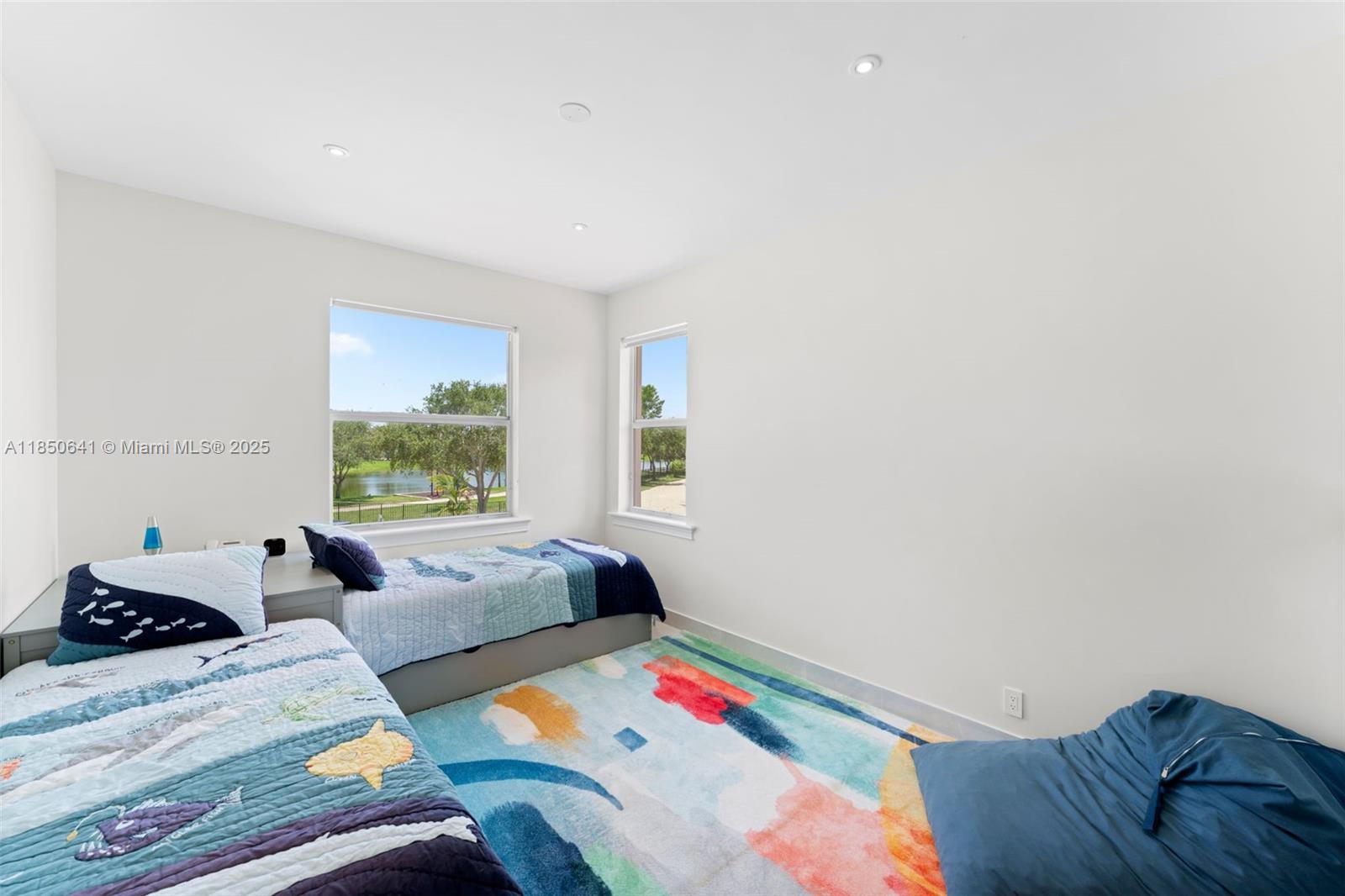 Photo of 1031 Harbor Ct  (1031), Hollywood, Florida, 33019 - 