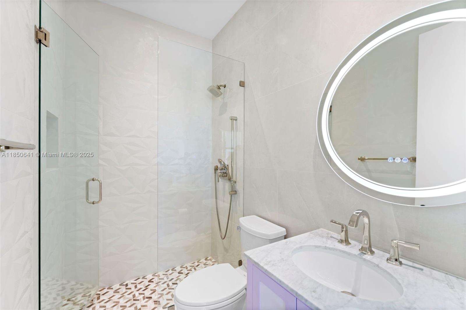 Photo of 1031 Harbor Ct  (1031), Hollywood, Florida, 33019 - 