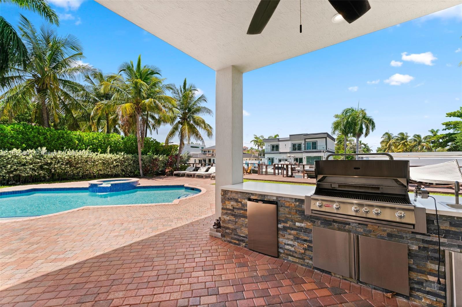 Photo of 1031 Harbor Ct  (1031), Hollywood, Florida, 33019 - 