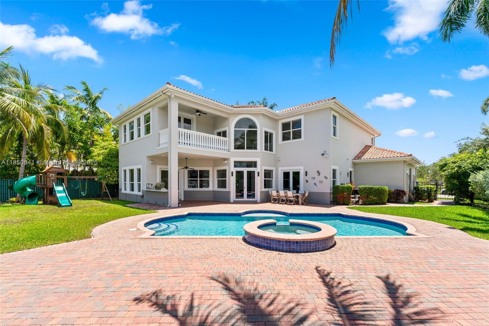 Photo of 1031 Harbor Ct  (1031), Hollywood, Florida, 33019 - 