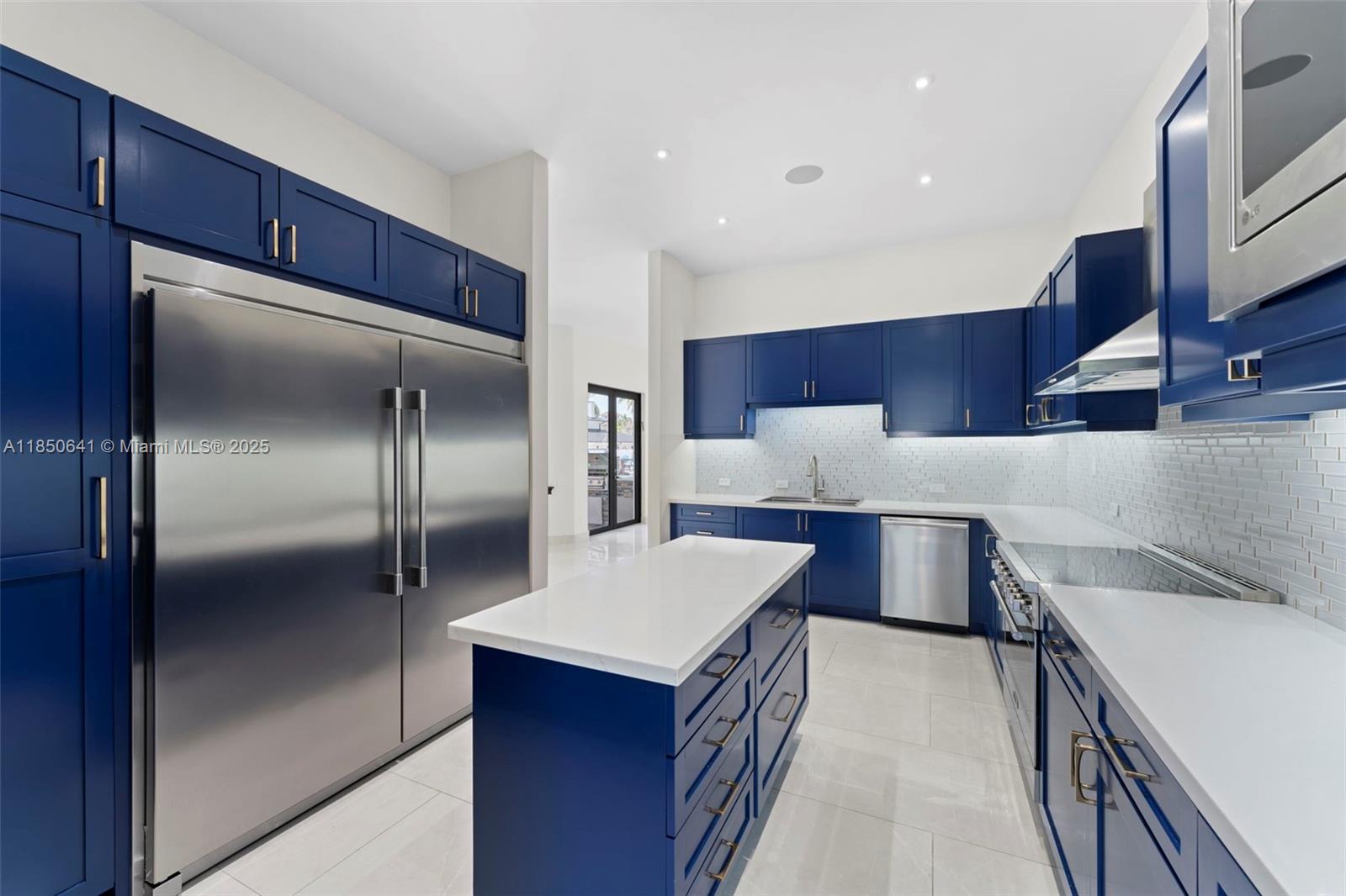 Photo of 1031 Harbor Ct (1031), Hollywood, Florida, 33019 -