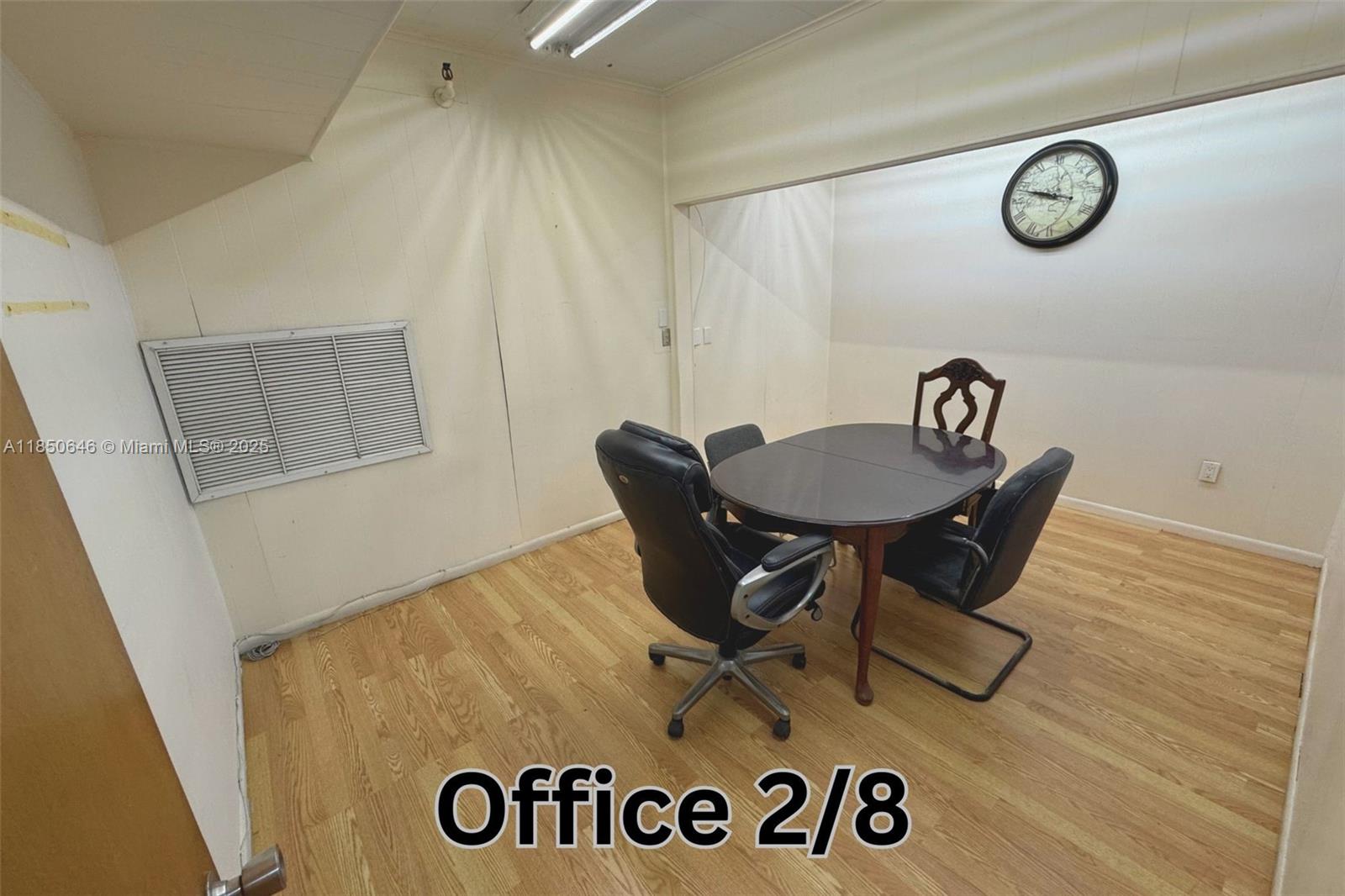 See details / sq. ft. $ 2025-08-01 0 Photo