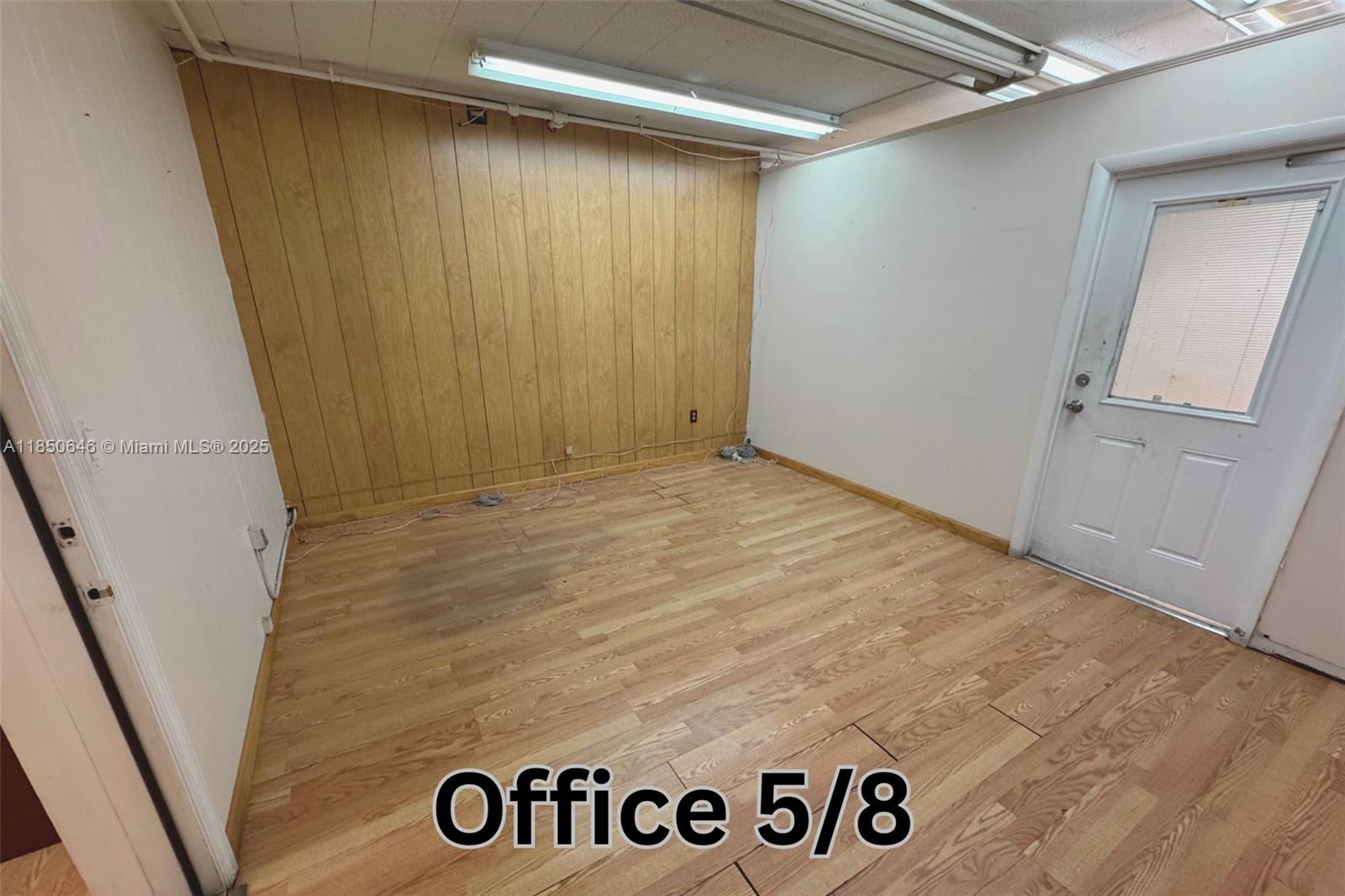 See details / sq. ft. $ 2025-08-01 0 Photo