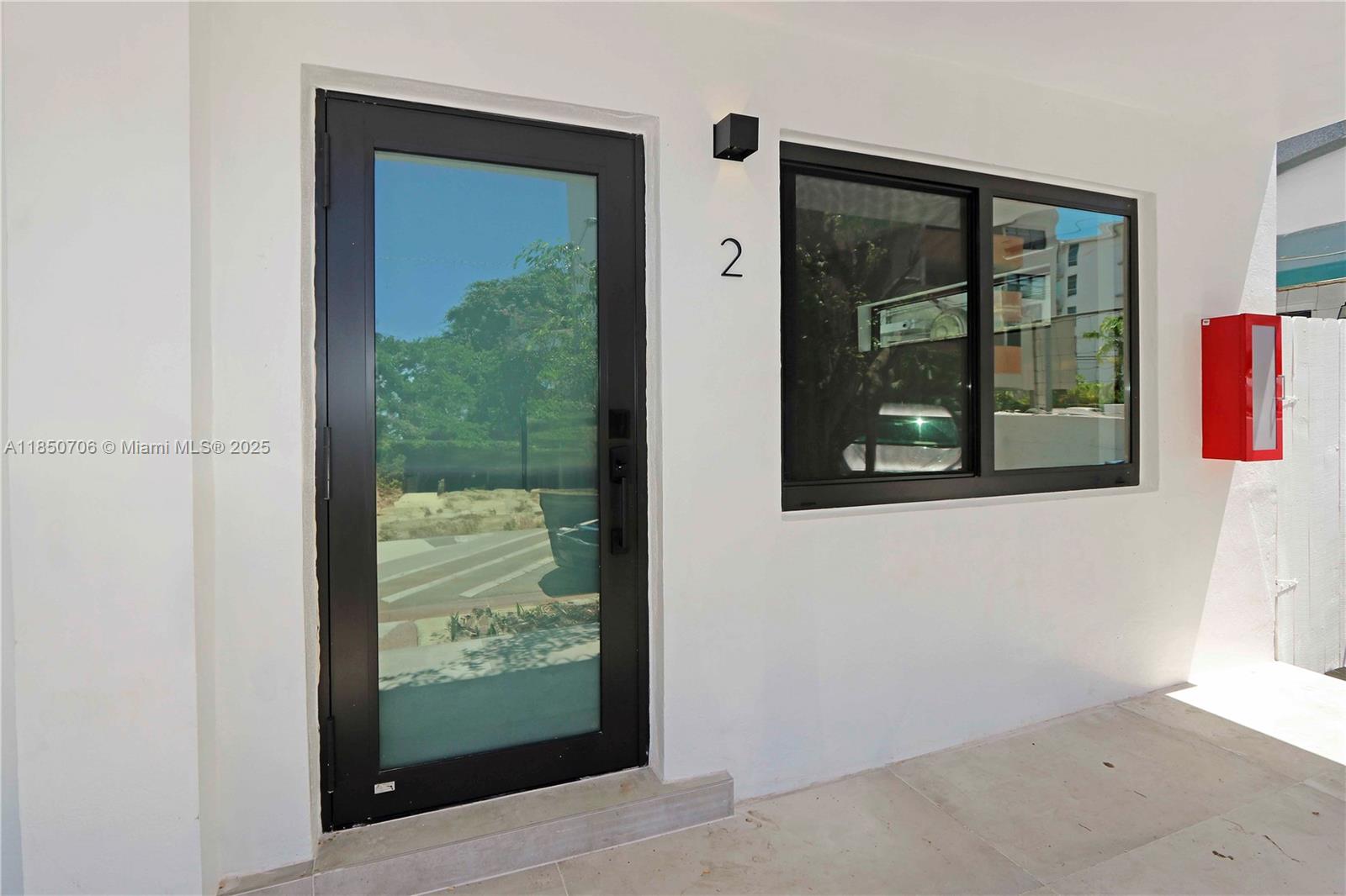 See details / sq. ft. $ 2025-08-01 0 Photo