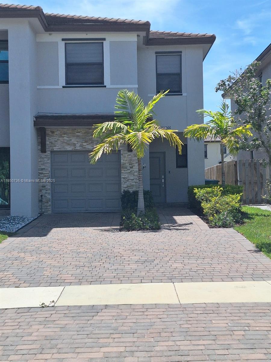 See details 25266 3 / 3 1514 sq. ft. $ 2025-08-01 0 Photo