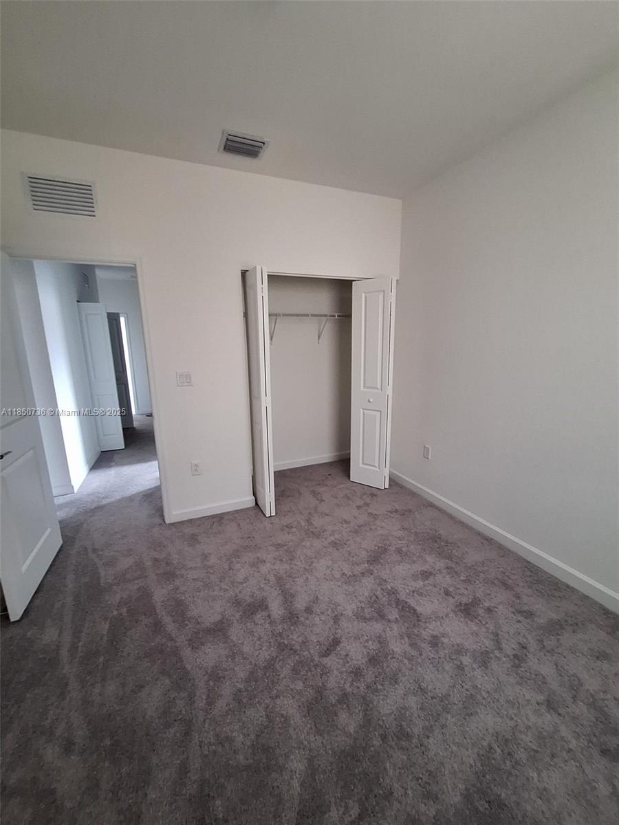 See details 25266 3 / 3 1514 sq. ft. $ 2025-08-01 0 Photo