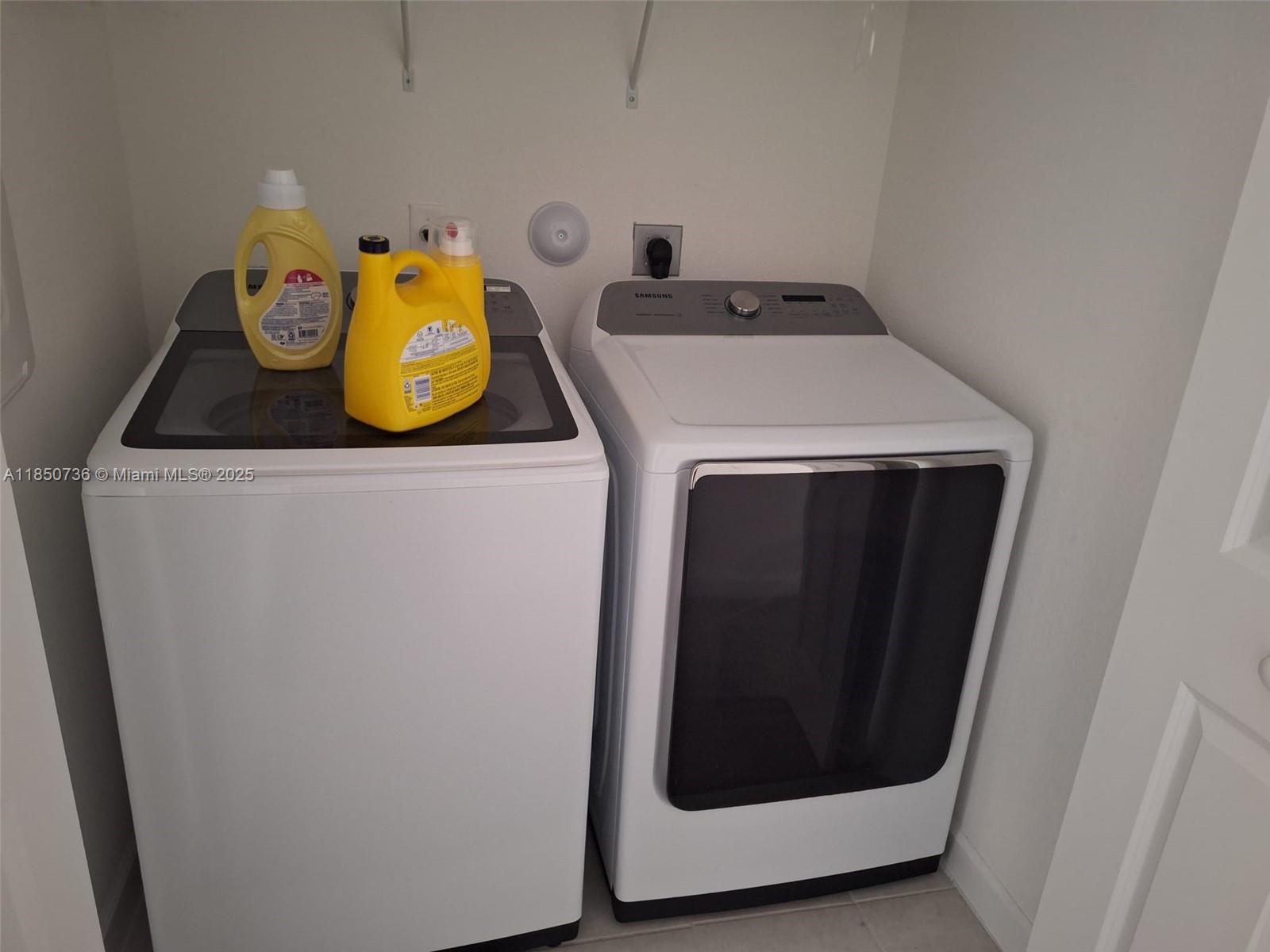 See details 25266 3 / 3 1514 sq. ft. $ 2025-08-01 0 Photo