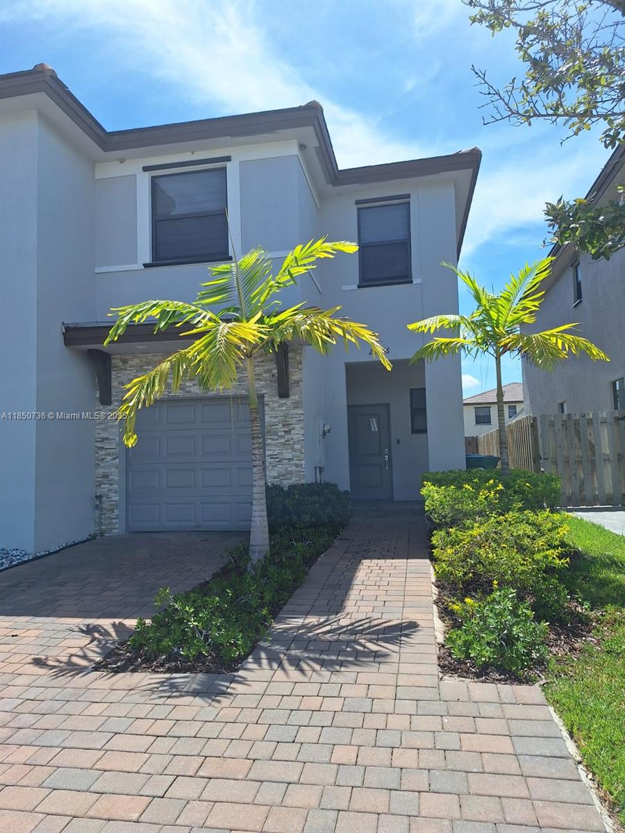See details 25266 3 / 3 1514 sq. ft. $ 2025-08-01 0 Photo