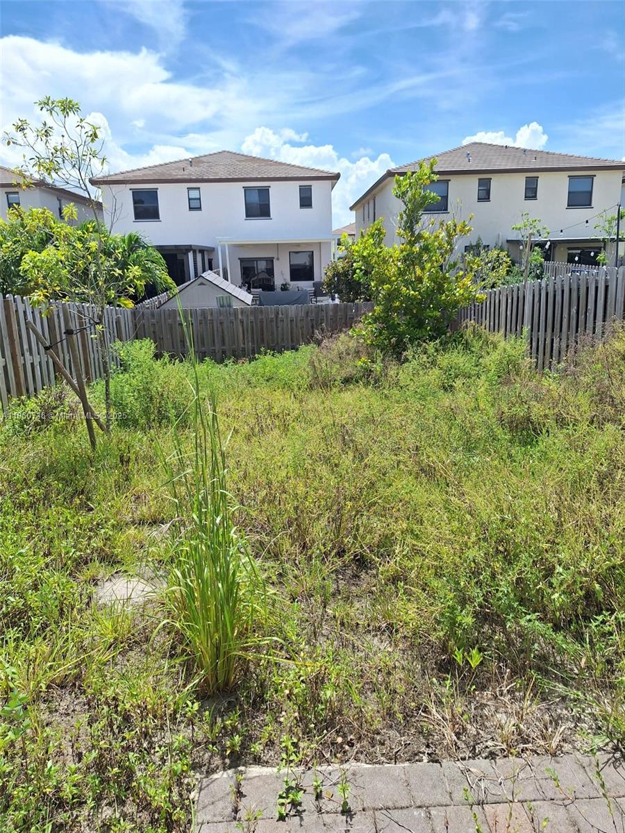 See details 25266 3 / 3 1514 sq. ft. $ 2025-08-01 0 Photo