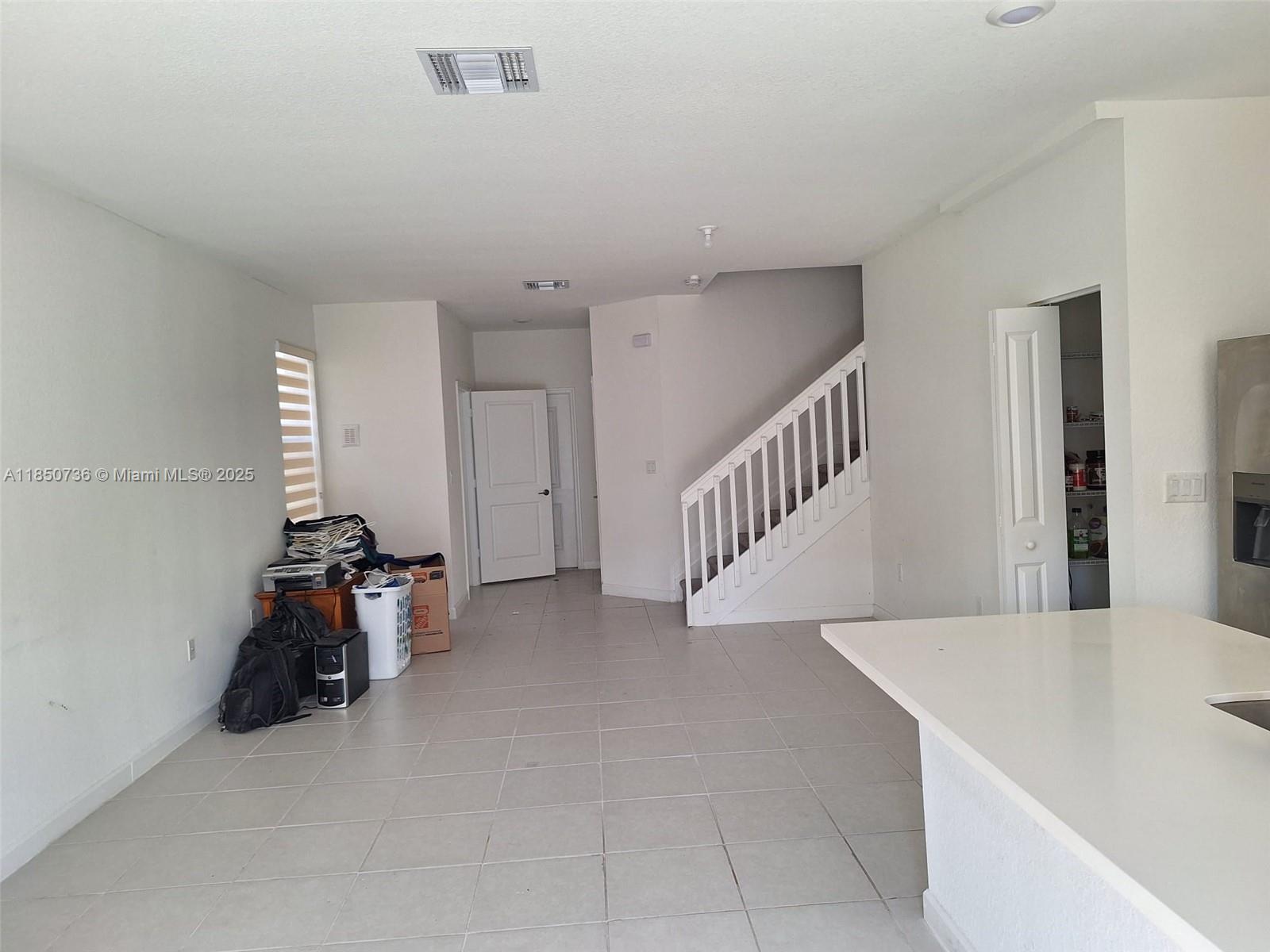 See details 25266 3 / 3 1514 sq. ft. $ 2025-08-01 0 Photo