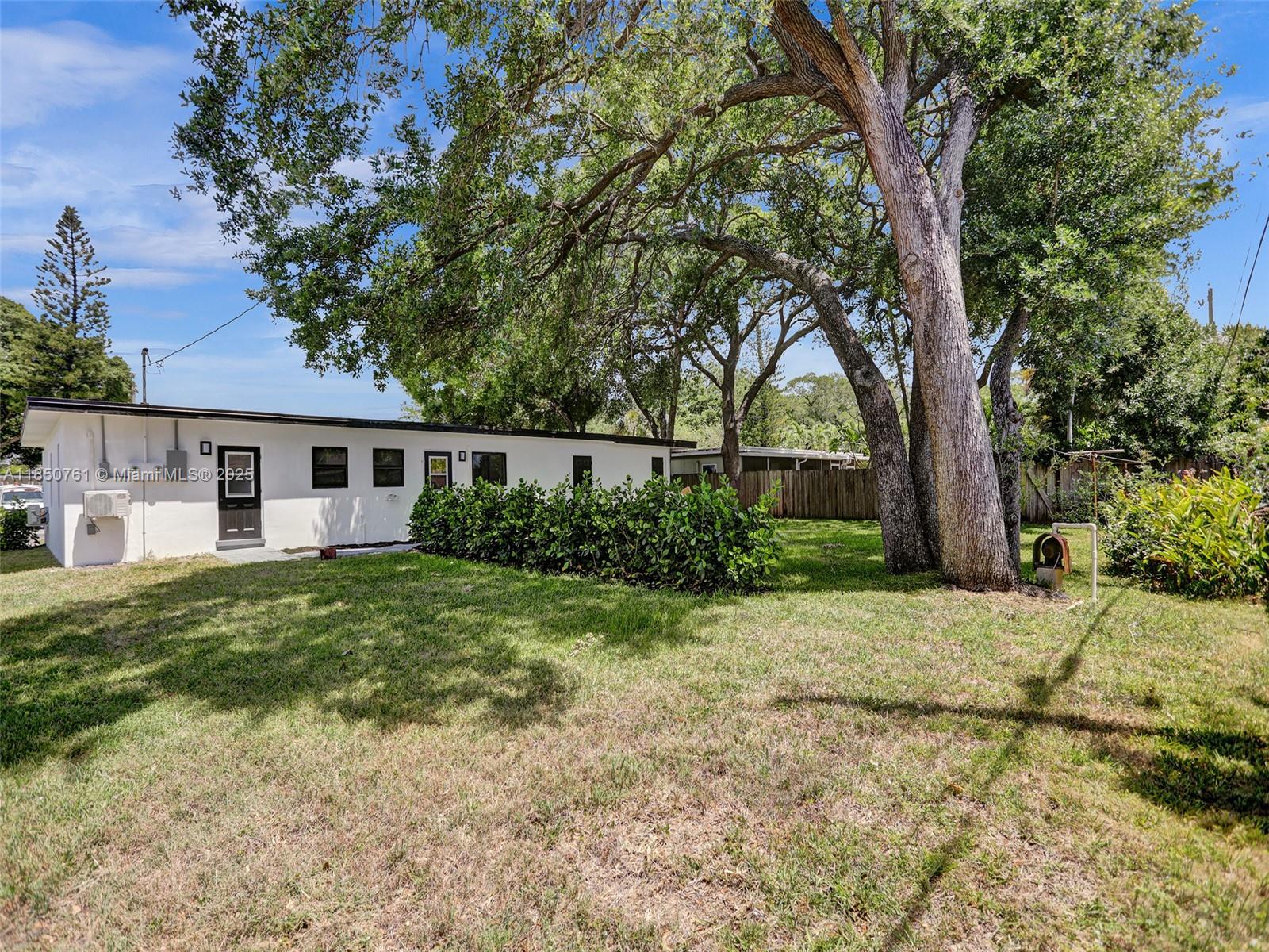 See details / 1795 sq. ft. $ 2025-08-01 0 Photo