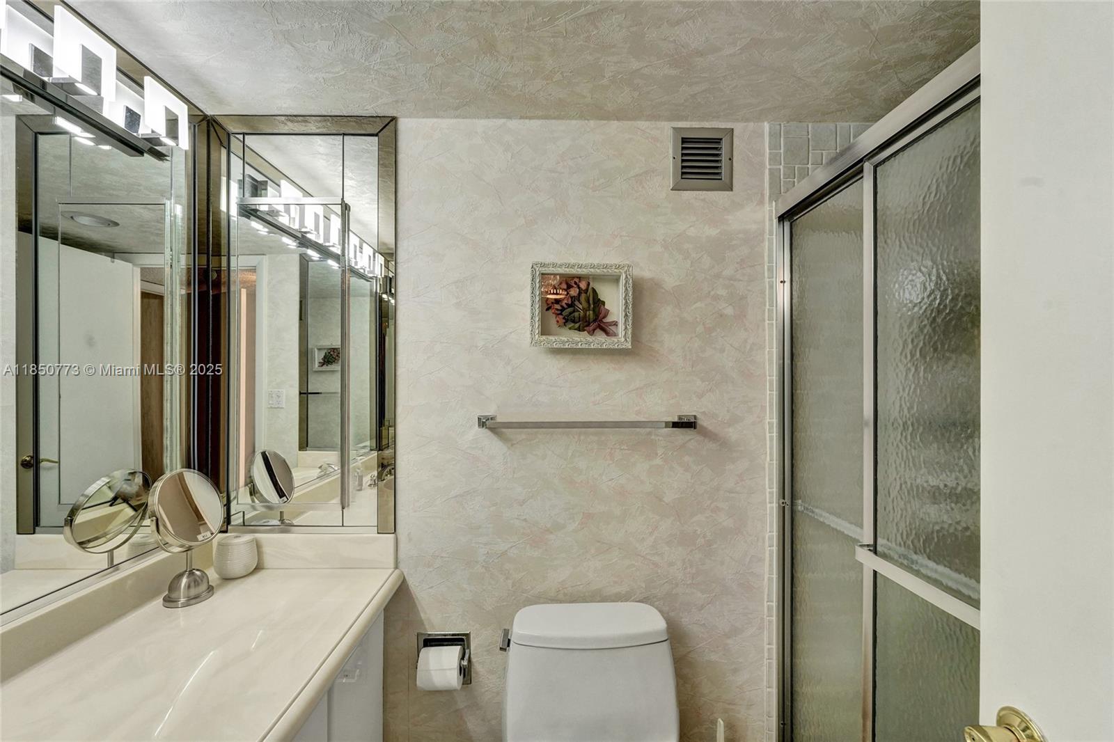 Photo of 1920 Ocean Dr  #16B, Hallandale Beach, Florida, 33009 - 