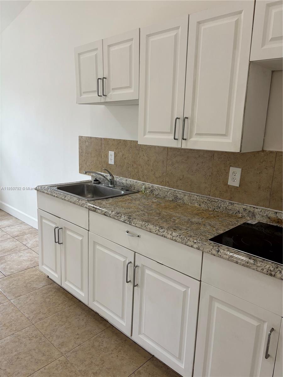 See details / 1080 sq. ft. $ 2025-08-01 0 Photo