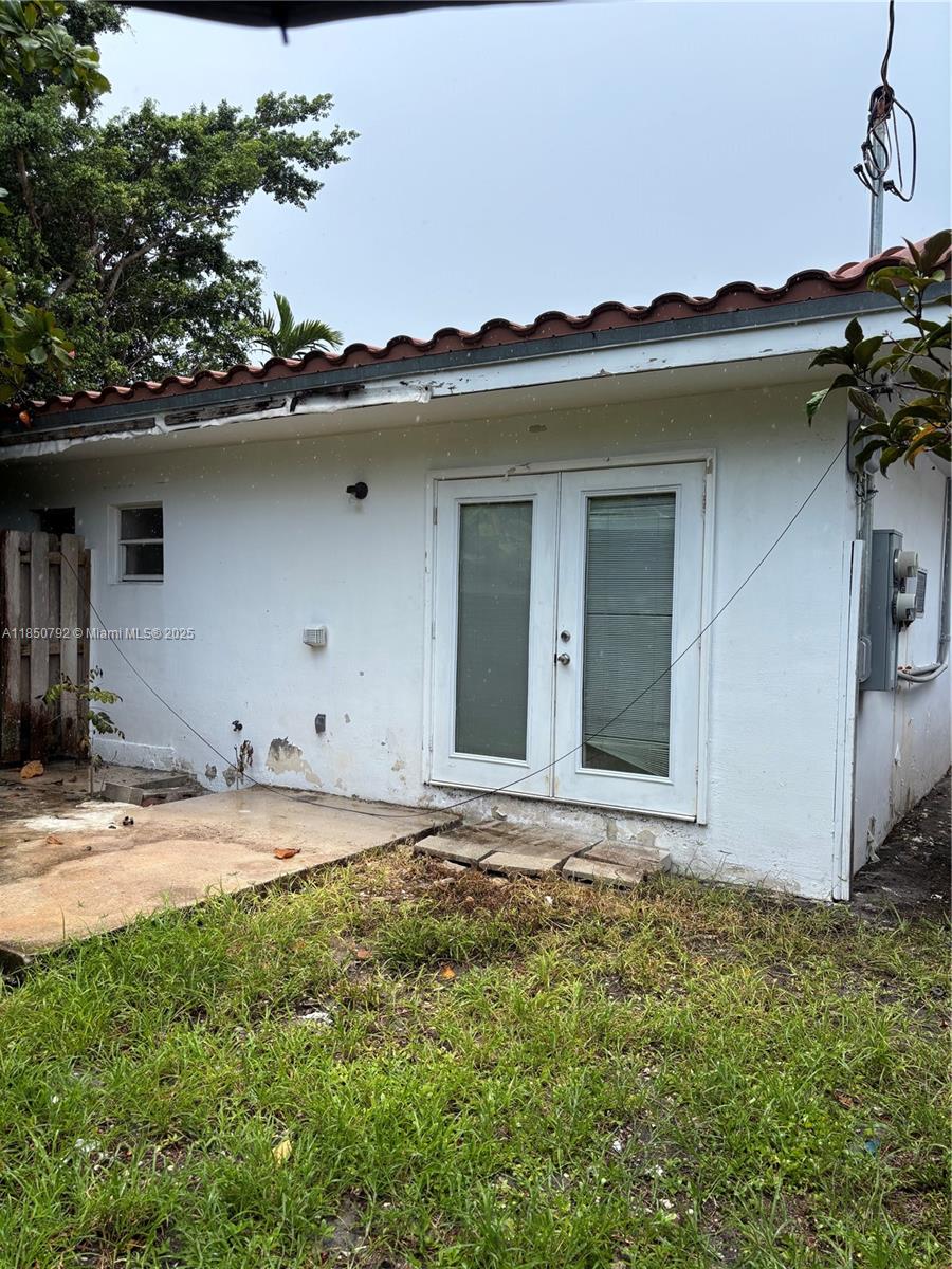 See details / 1080 sq. ft. $ 2025-08-01 0 Photo