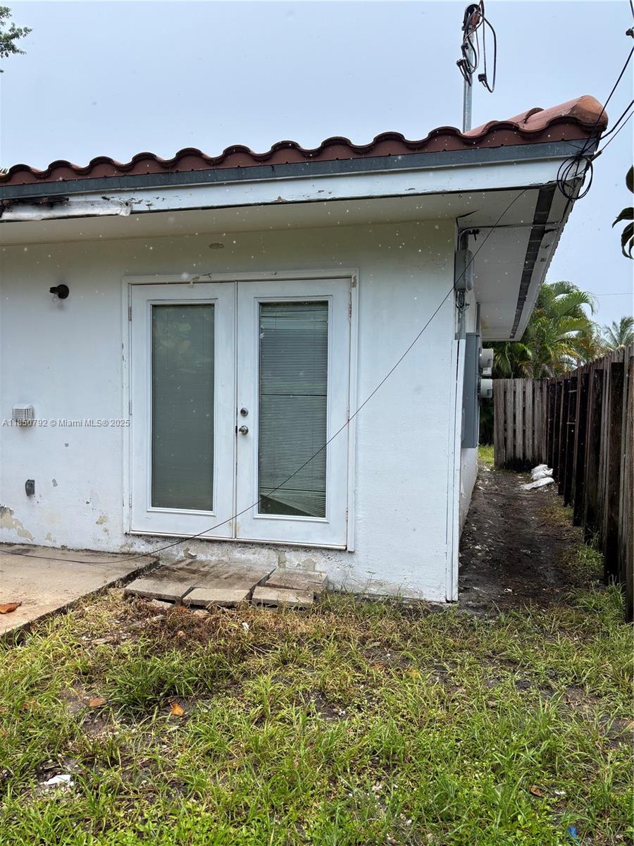 See details / 1080 sq. ft. $ 2025-08-01 0 Photo